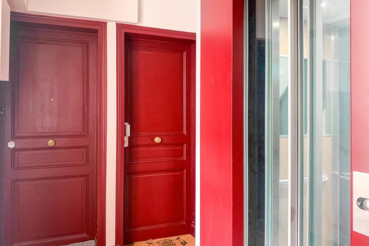 Large Cozy Apartment Near Convention Париж Екстериор снимка
