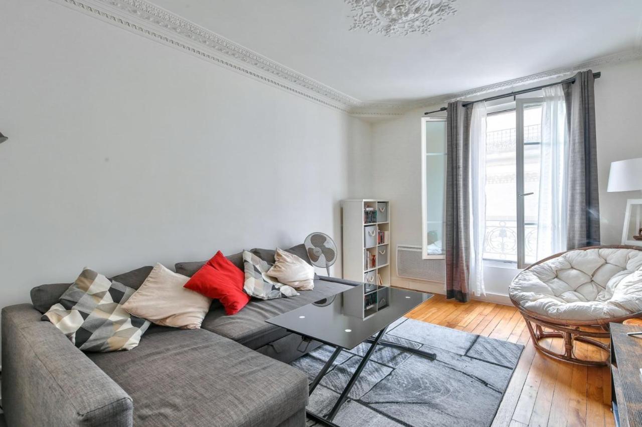 Large Cozy Apartment Near Convention Париж Екстериор снимка